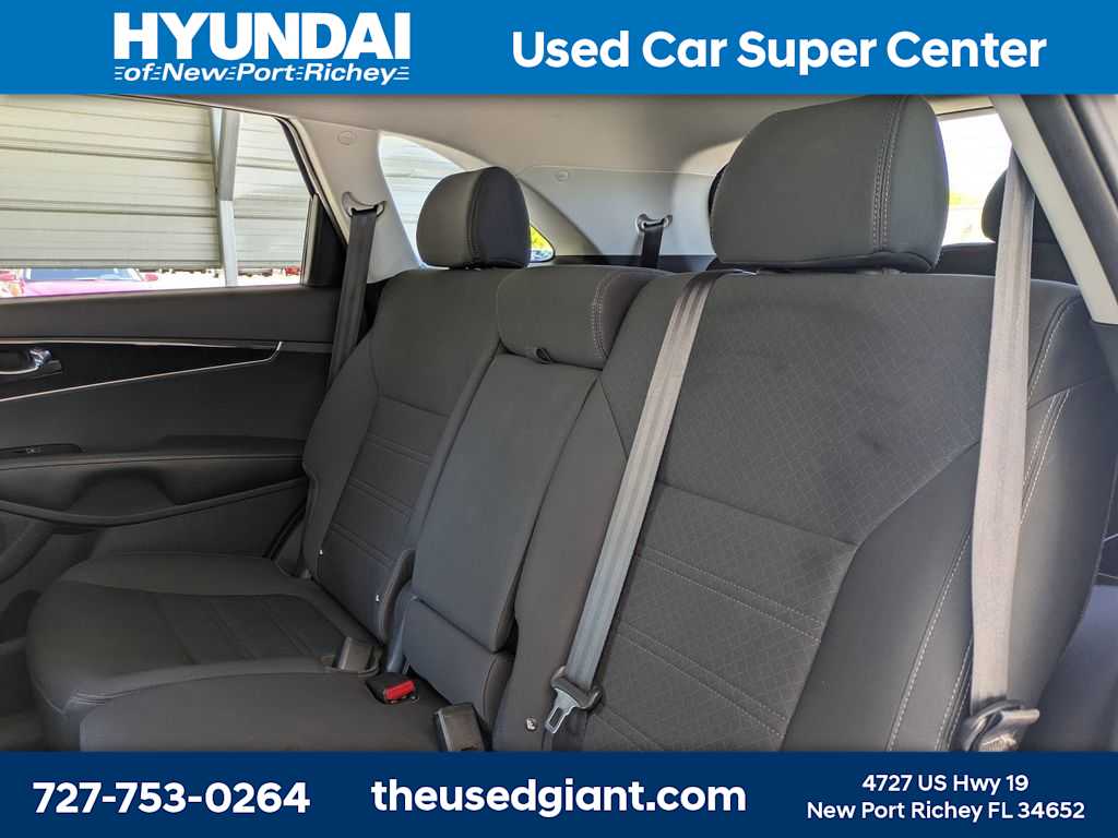 Thumbnail: 2020 Kia Sorento - 16