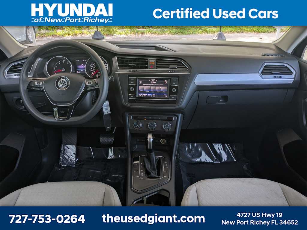 Thumbnail: 2021 Volkswagen Tiguan - 19