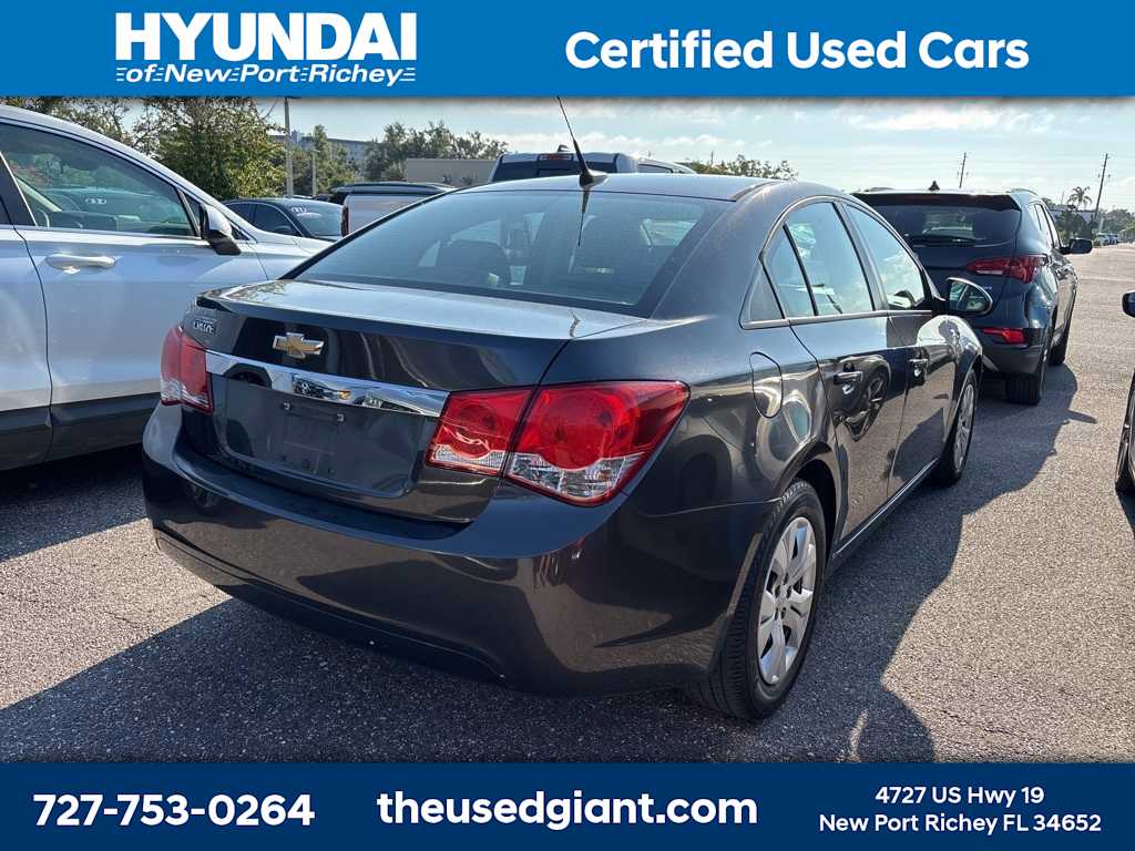 Thumbnail: 2014 Chevrolet Cruze - 3