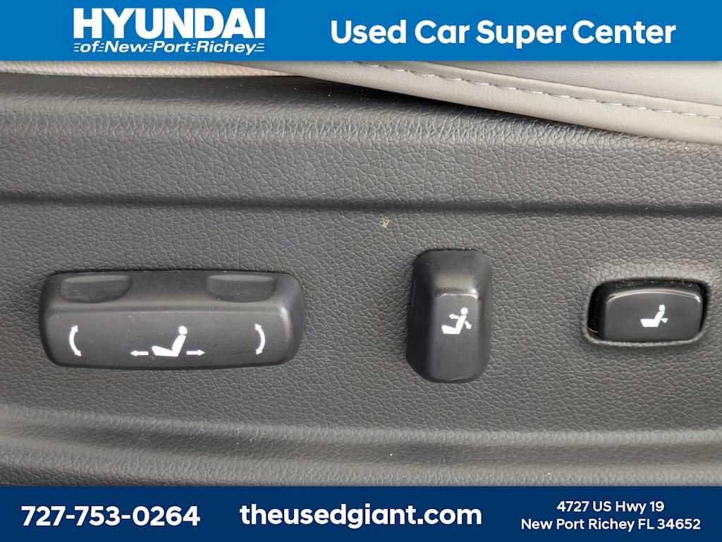 Thumbnail: 2013 Kia Optima - 21