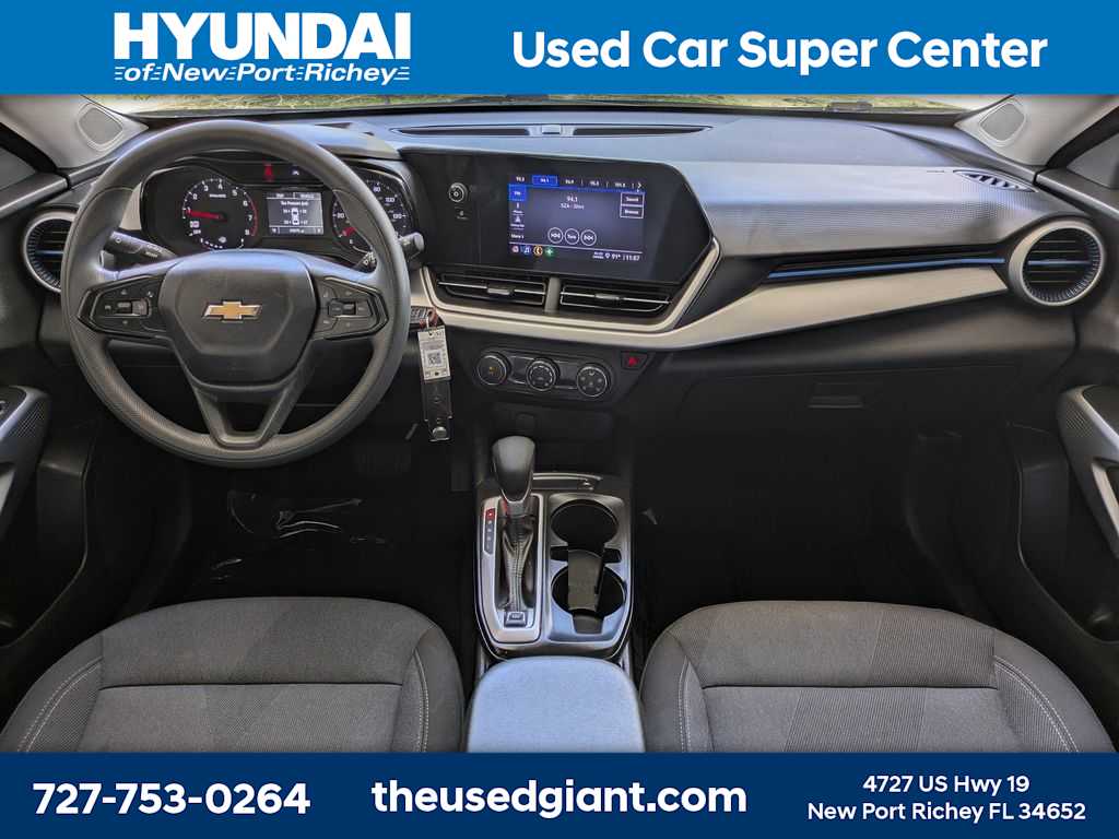 Thumbnail: 2025 Chevrolet Trax - 15