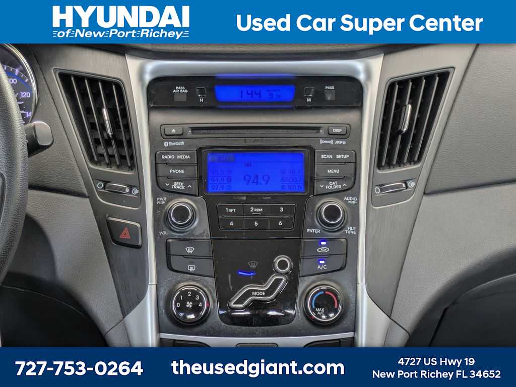 Thumbnail: 2012 Hyundai Sonata - 17