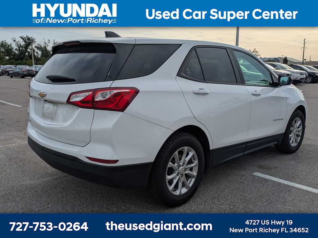 Thumbnail: 2021 Chevrolet Equinox - 2
