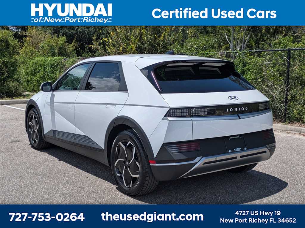Thumbnail: 2022 Hyundai Ioniq 5 - 3