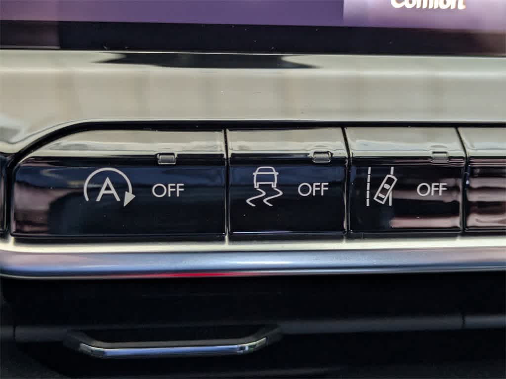 Thumbnail: 2023 Jeep Compass - 23