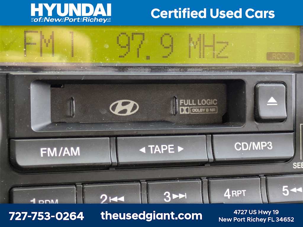 Thumbnail: 2006 Hyundai Tucson - 24