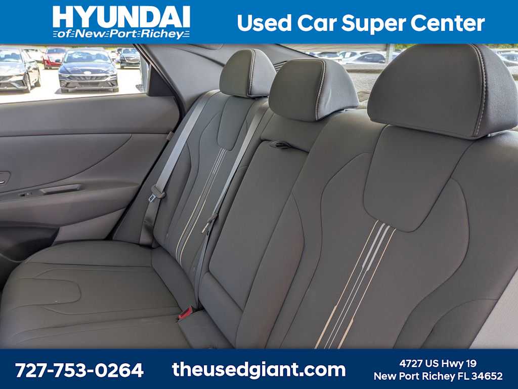 Thumbnail: 2025 Hyundai Elantra - 13