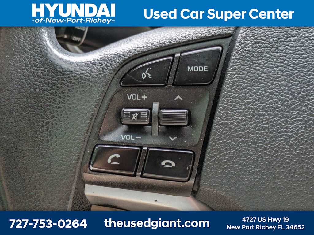 Thumbnail: 2020 Hyundai Tucson - 25