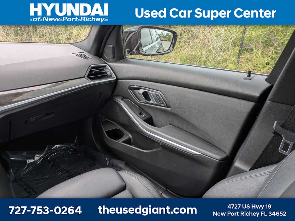 Thumbnail: 2020 BMW 3 Series - 17