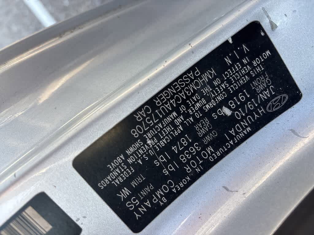 Thumbnail: 2010 Hyundai Accent - 12