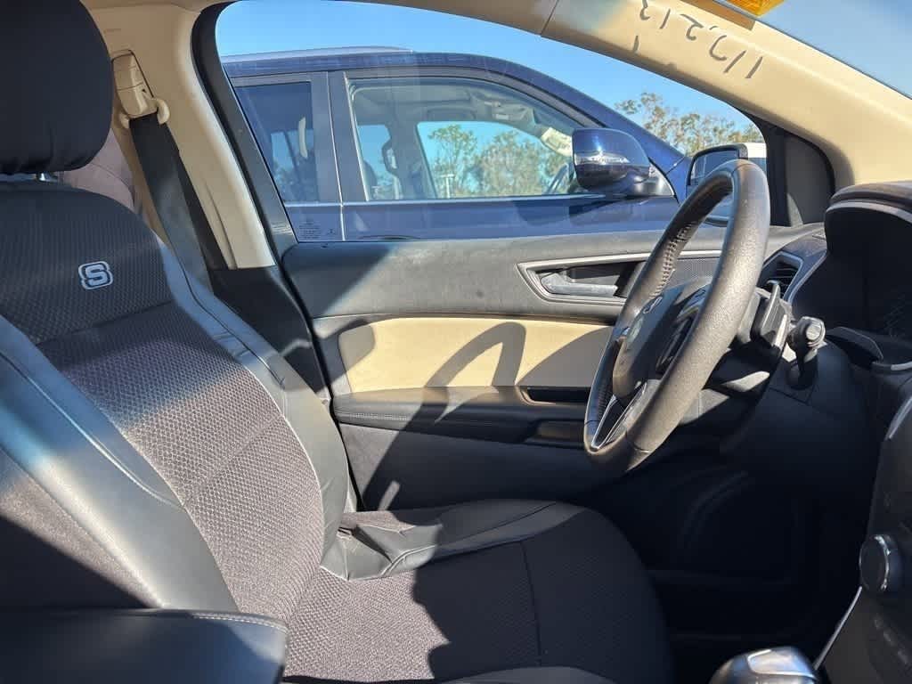 Thumbnail: 2018 Ford Edge - 8