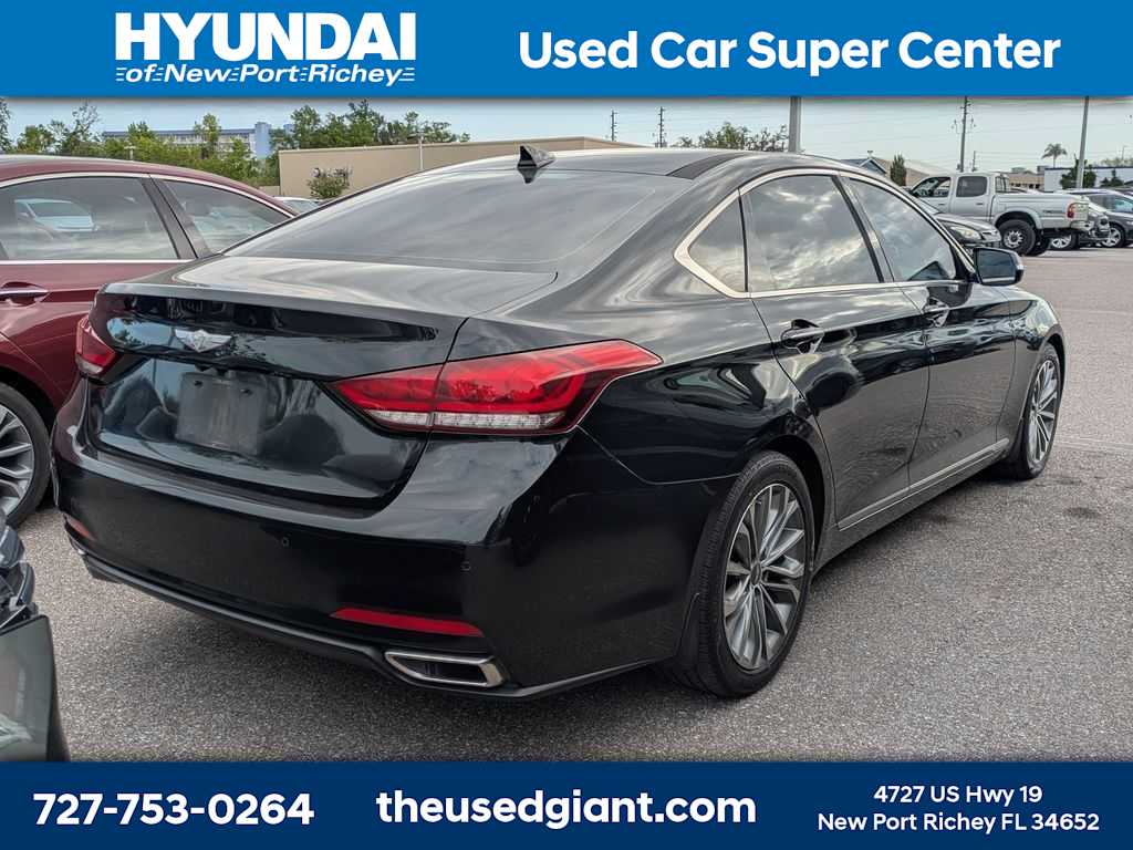 Thumbnail: 2015 Hyundai Genesis - 3