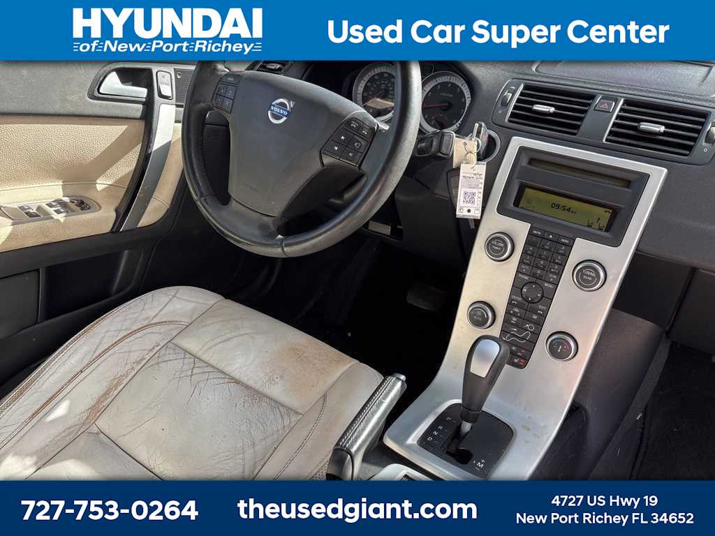 Thumbnail: 2012 Volvo C70 - 8