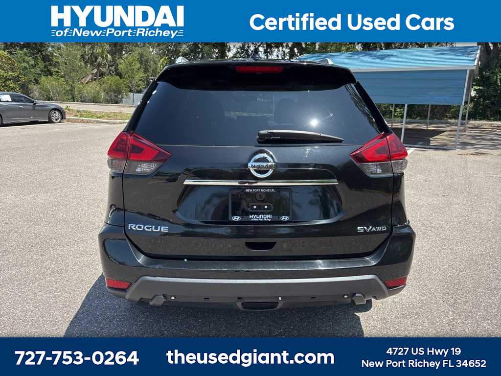2018 Nissan Rogue SV 4