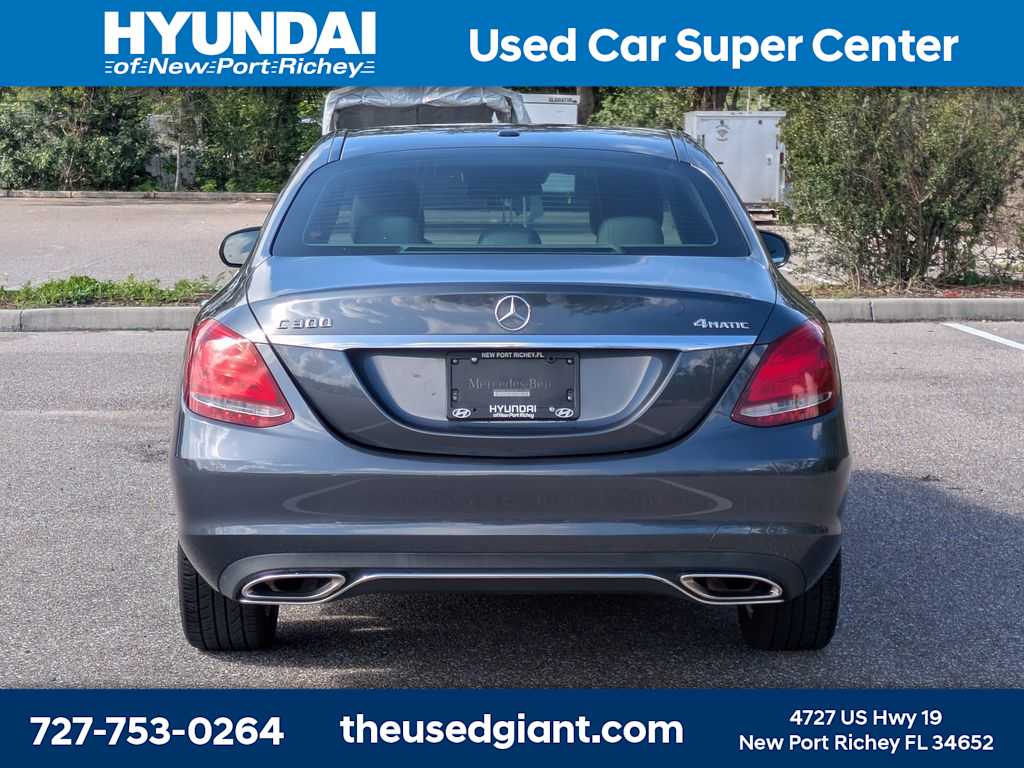 Thumbnail: 2016 Mercedes-Benz C-Class - 4