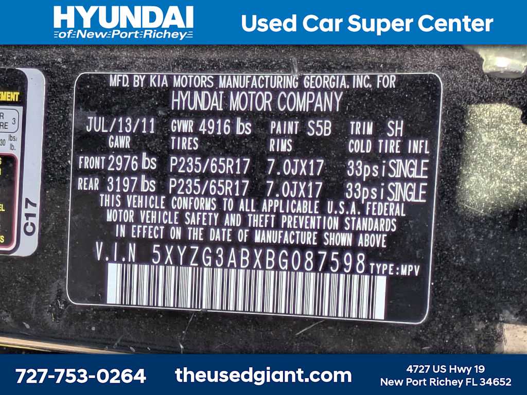 Thumbnail: 2011 Hyundai Santa Fe - 12