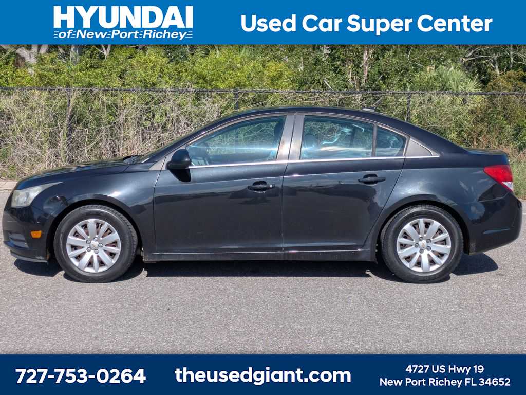 Thumbnail: 2011 Chevrolet Cruze - 2