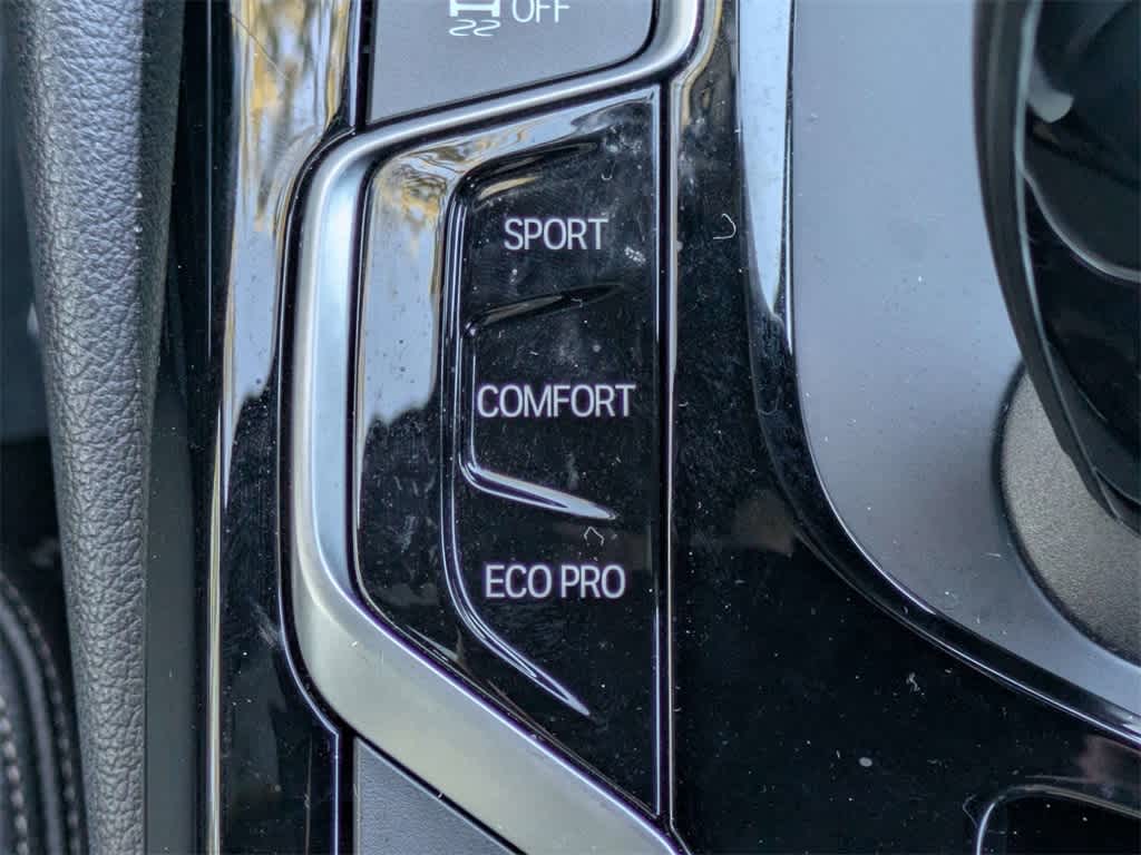 Thumbnail: 2018 BMW 5 Series - 28