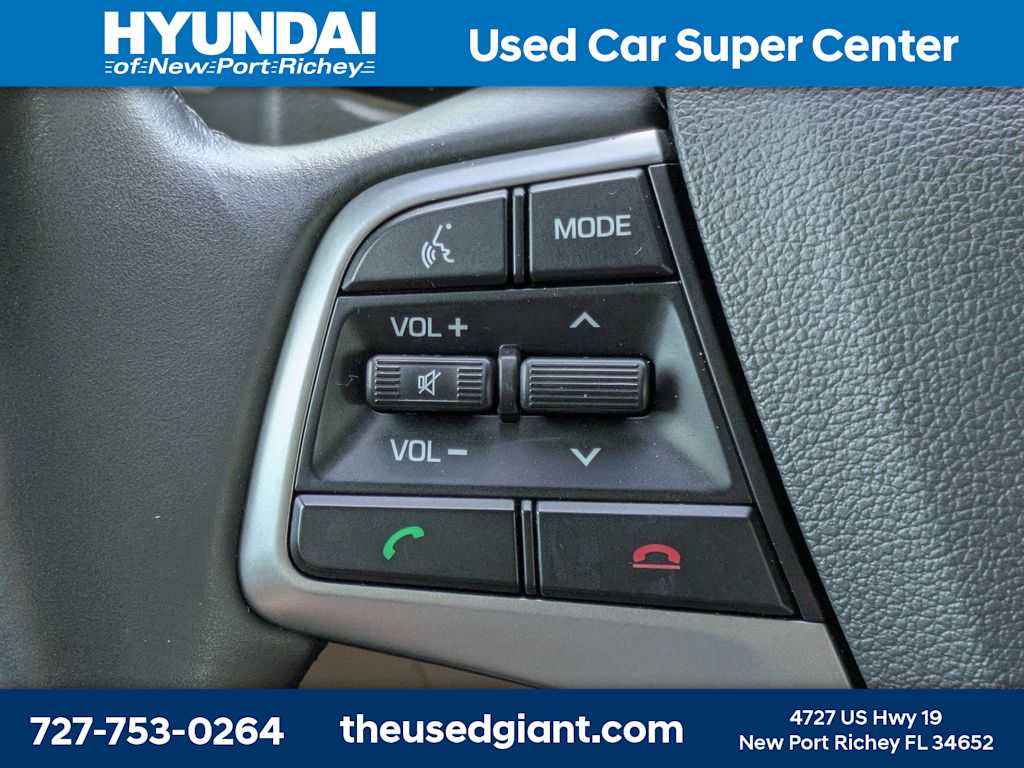 Thumbnail: 2017 Hyundai Elantra - 33