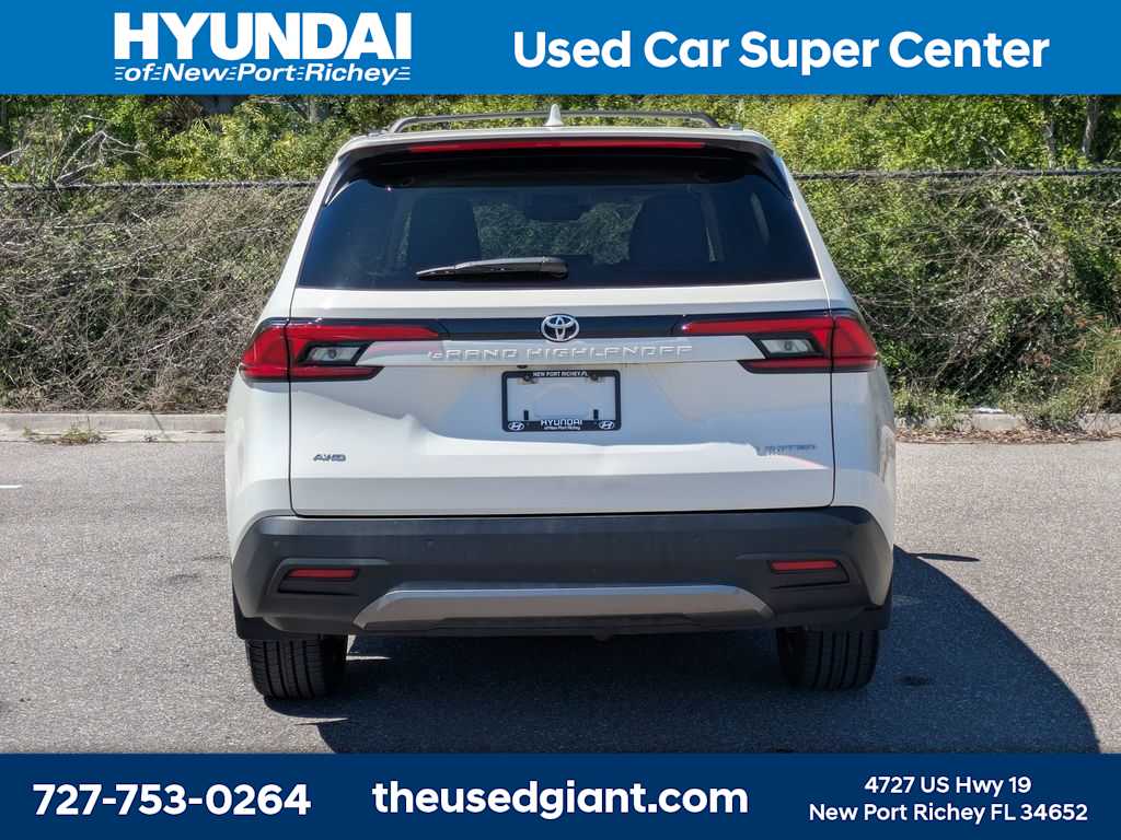 Thumbnail: 2024 Toyota Grand Highlander - 4