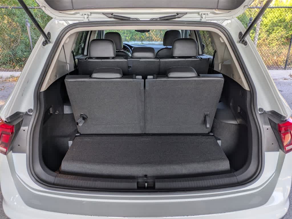 Thumbnail: 2021 Volkswagen Tiguan - 12