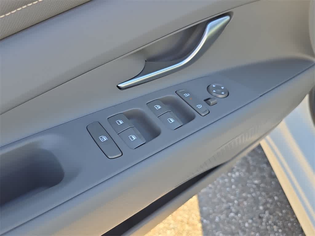 Thumbnail: 2026 Hyundai Elantra - 17