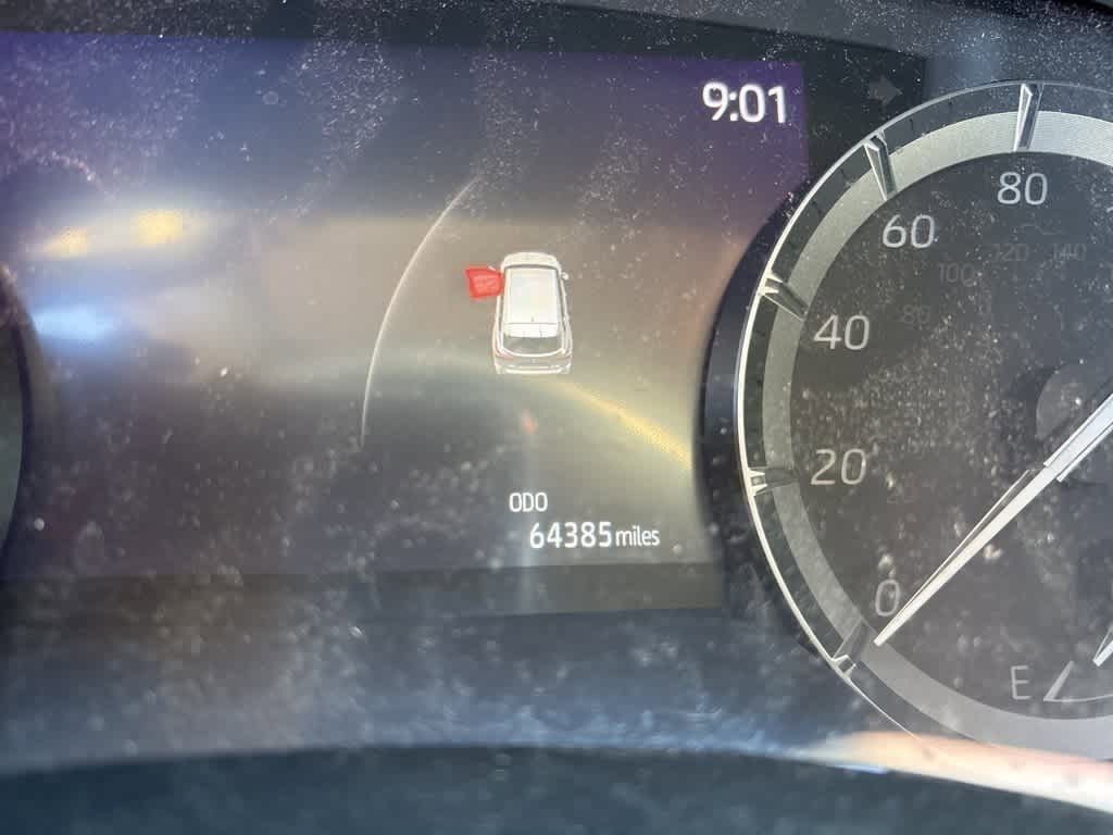 Thumbnail: 2021 Toyota Highlander - 14