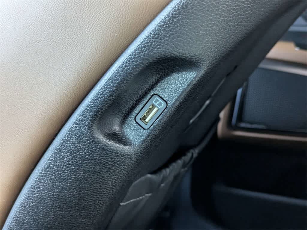 Thumbnail: 2021 Kia Telluride - 23