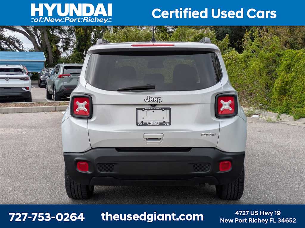 Thumbnail: 2019 Jeep Renegade - 4