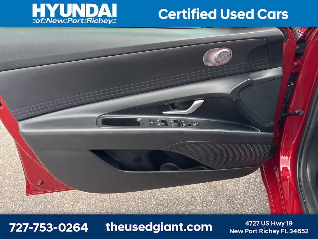 2023 Hyundai Elantra SEL 16