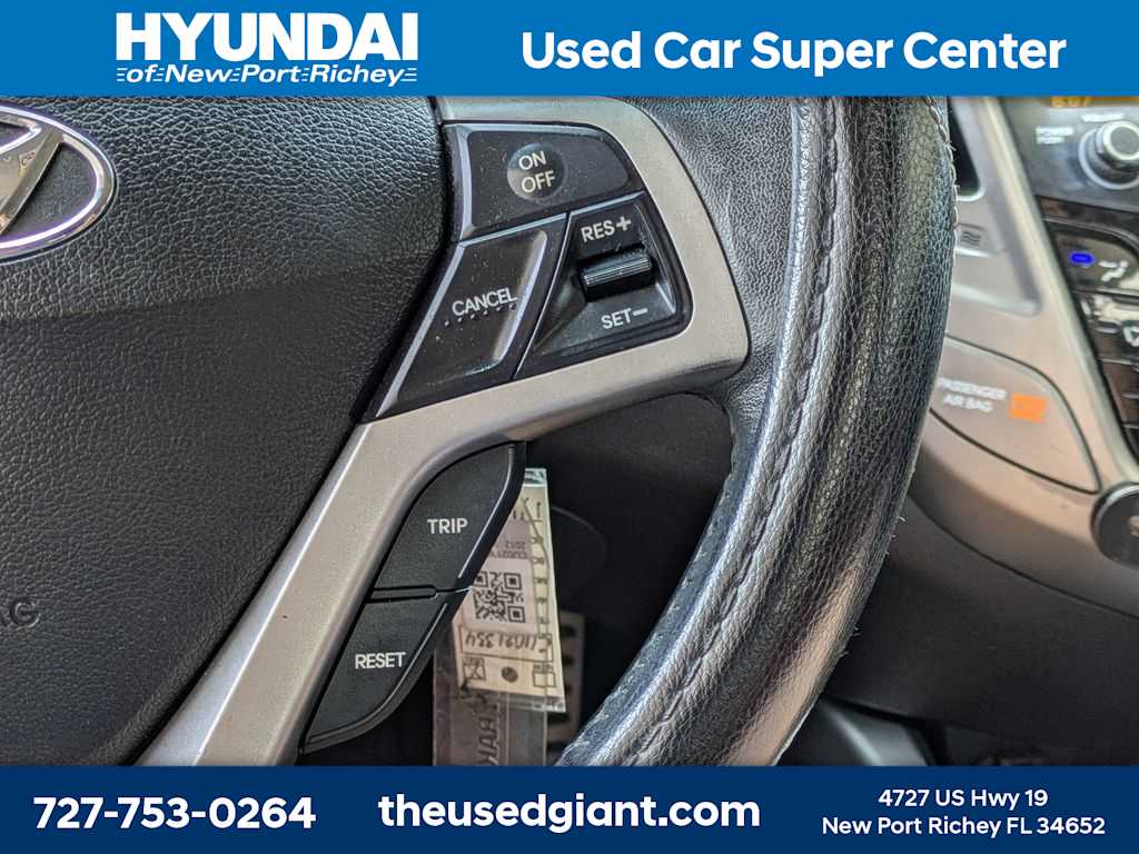 Thumbnail: 2012 Hyundai Veloster - 28