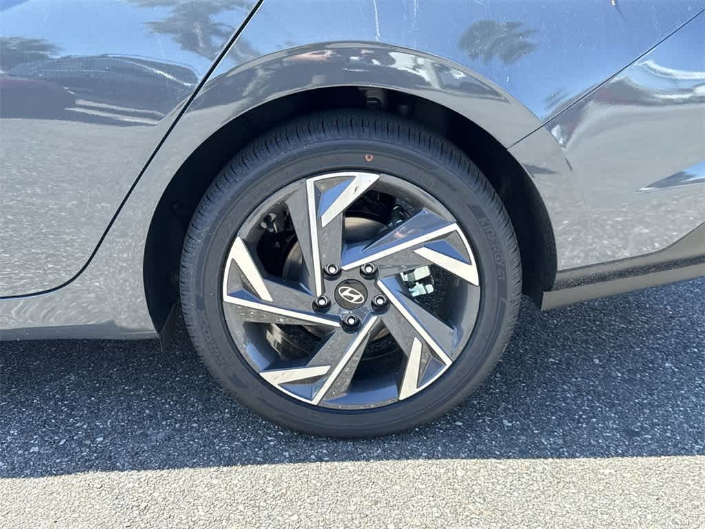 Thumbnail: 2025 Hyundai Elantra - 11