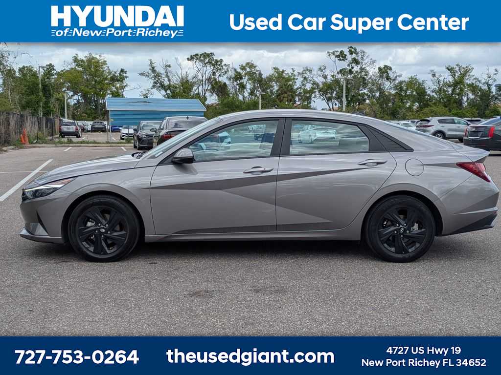 Thumbnail: 2023 Hyundai Elantra - 2