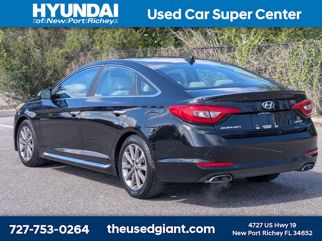 Thumbnail: 2017 Hyundai Sonata - 3
