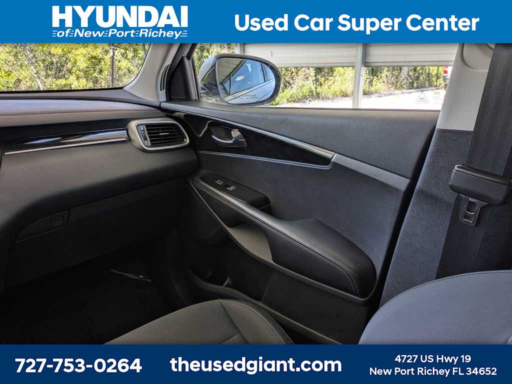 Thumbnail: 2020 Kia Sorento - 21