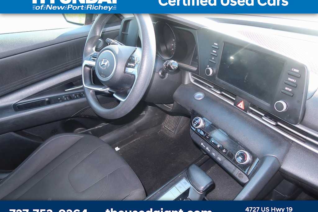 Thumbnail: 2021 Hyundai Elantra - 6