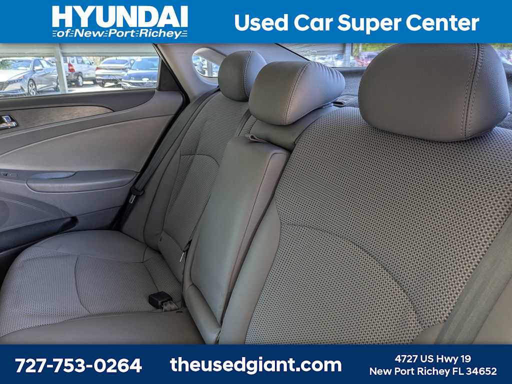 Thumbnail: 2013 Hyundai Sonata - 13
