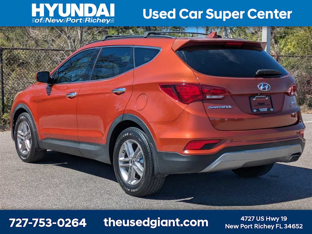 Thumbnail: 2017 Hyundai Santa Fe - 3