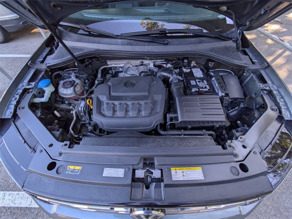 Thumbnail: 2021 Volkswagen Tiguan - 14