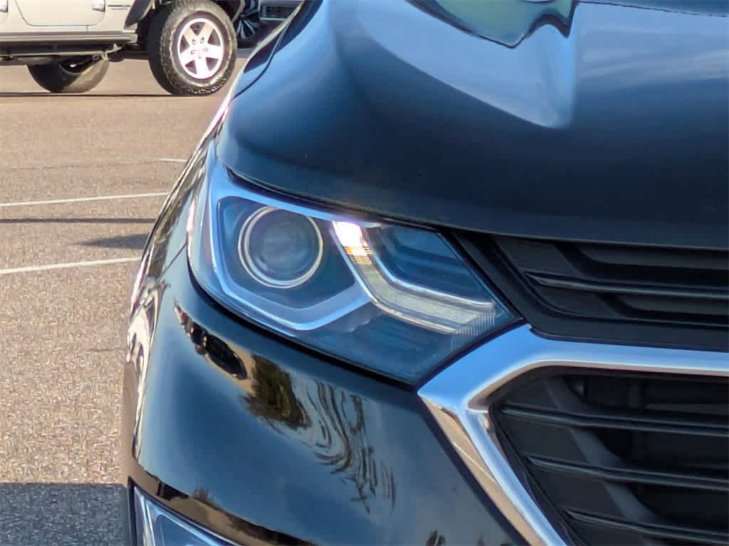 Thumbnail: 2021 Chevrolet Equinox - 9