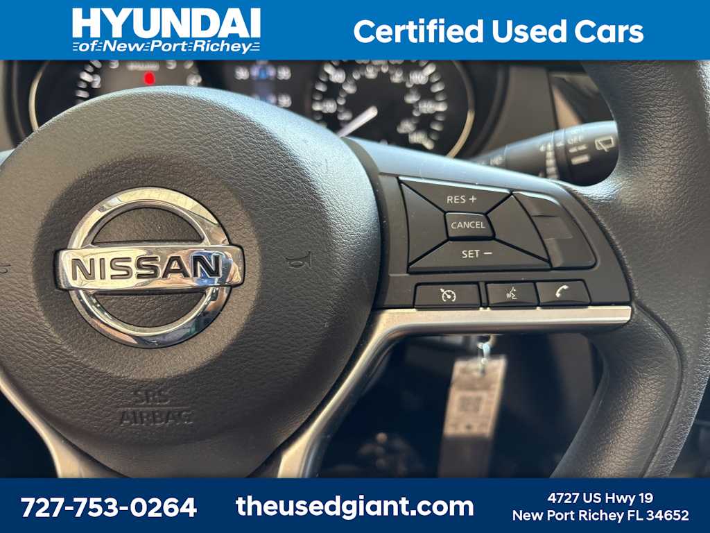 2021 Nissan Rogue Sport S 23