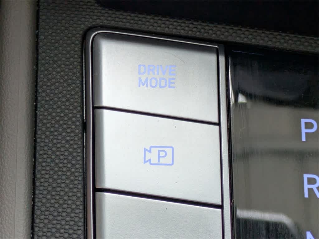 Thumbnail: 2023 Hyundai Elantra - 21