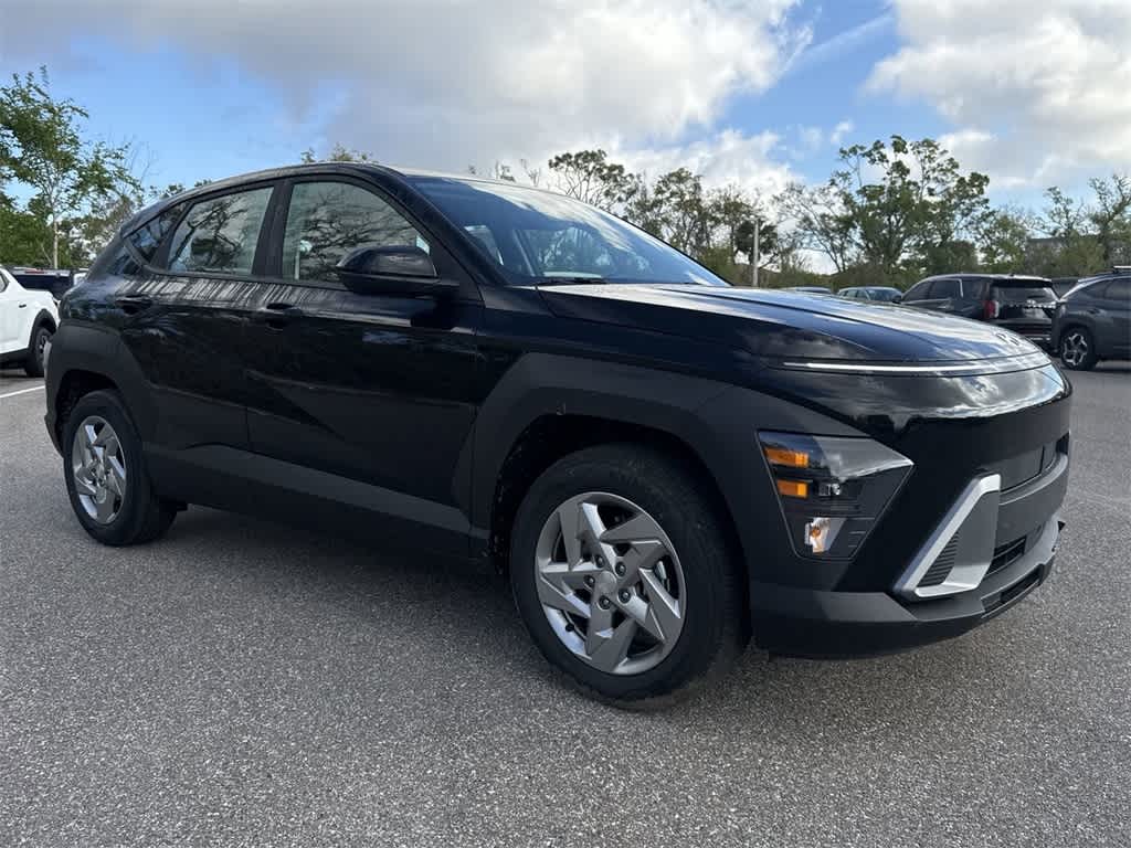 2025 Hyundai Kona SE 7