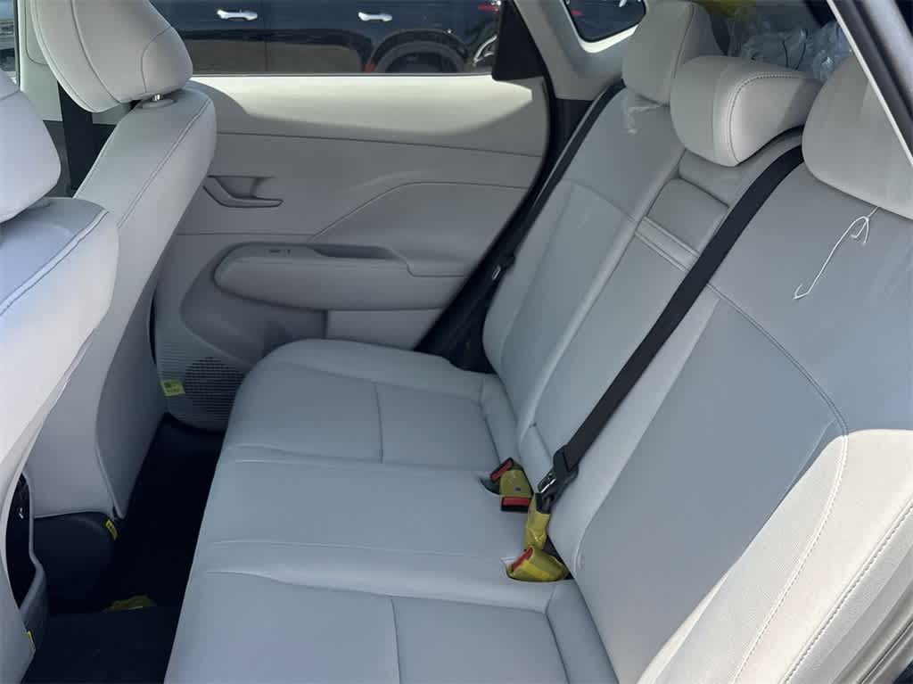 2025 Hyundai Kona SEL 18