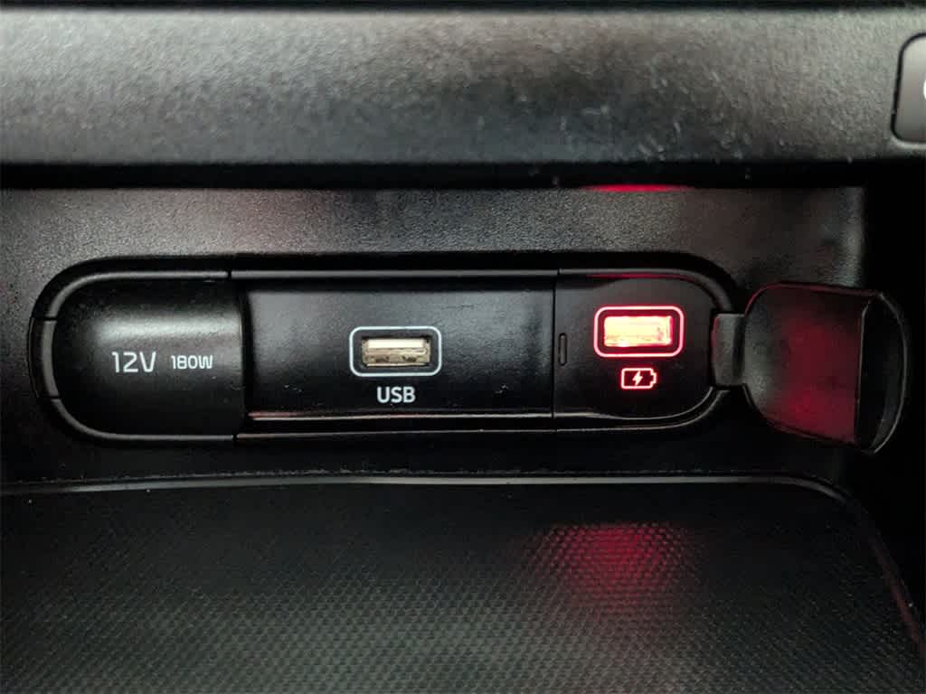 Thumbnail: 2022 Kia Forte - 24