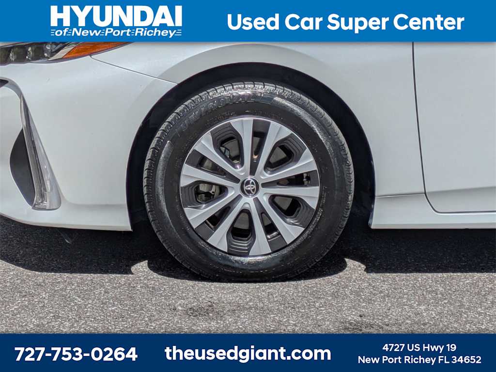 Thumbnail: 2022 Toyota Prius Prime - 10