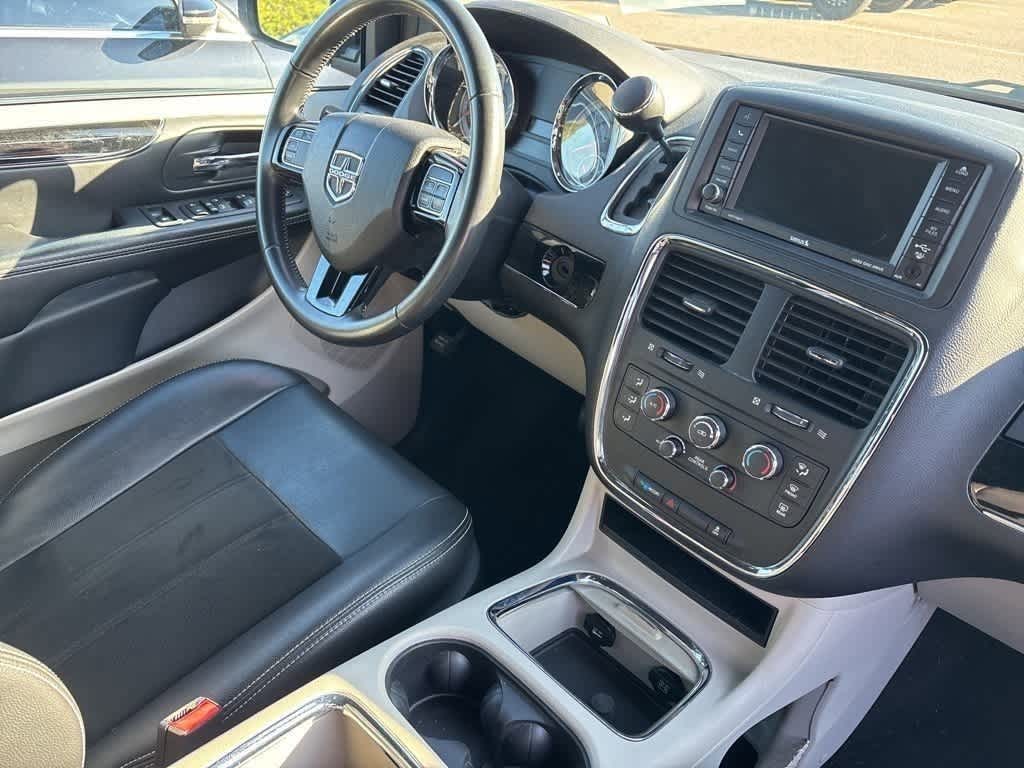 Thumbnail: 2019 Dodge Grand Caravan - 7