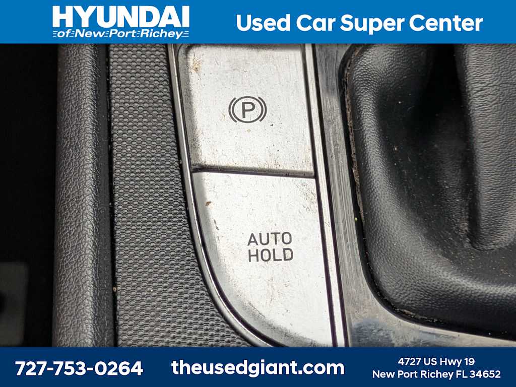 Thumbnail: 2023 Hyundai Elantra - 24