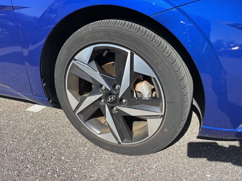 Thumbnail: 2023 Hyundai Elantra - 5