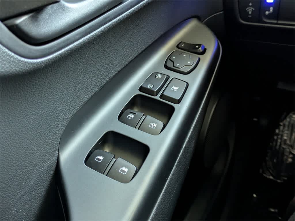 Thumbnail: 2018 Hyundai Kona - 25